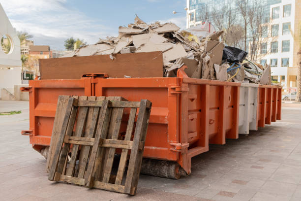 Best Yard Waste Removal  in Santa Ana, CA